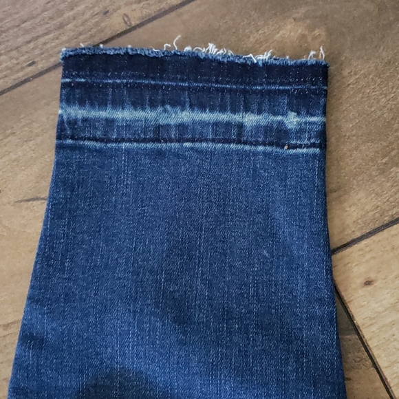 DKNY Dark Wash Skinnies - Picture 3 of 5